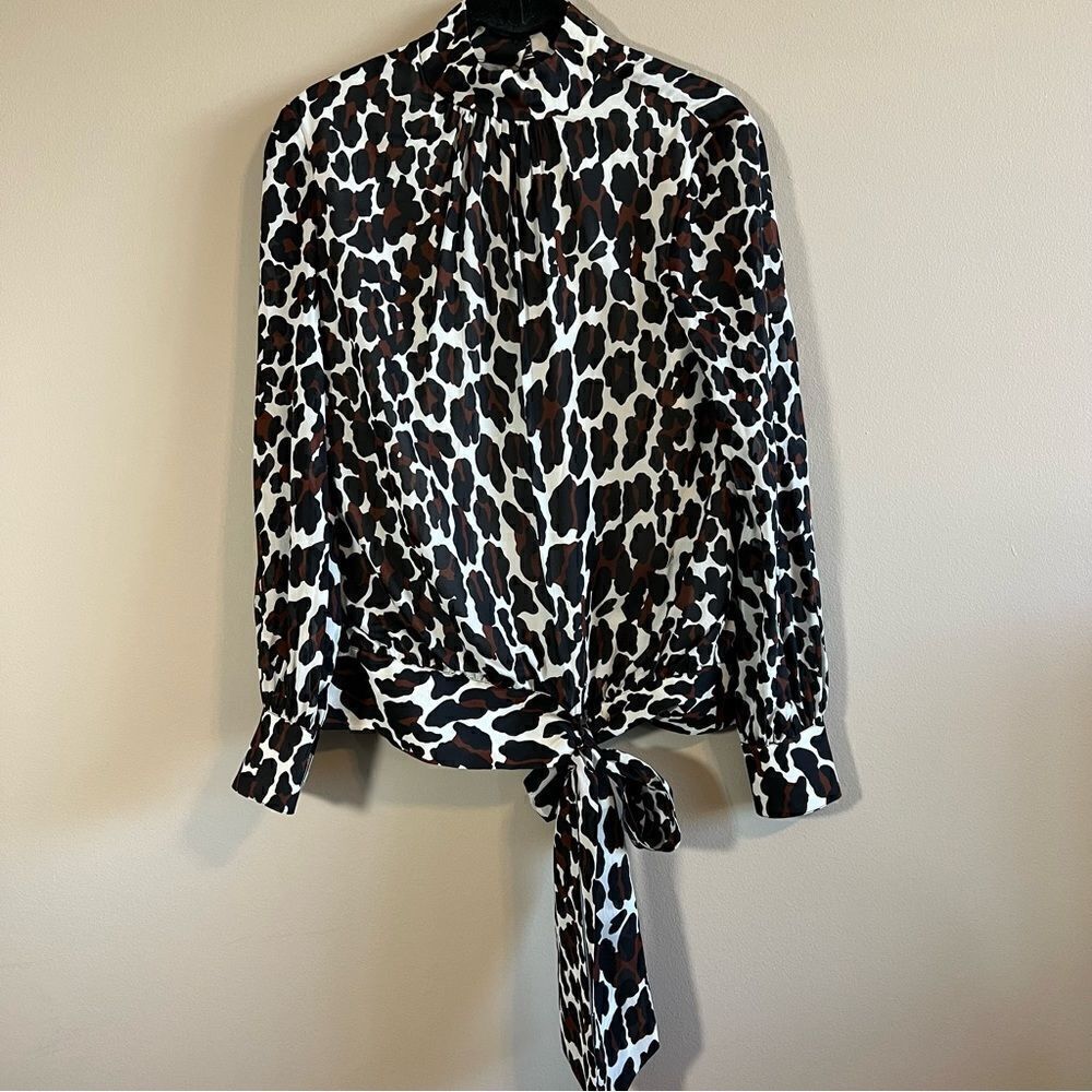 ✨ Trina Turk Women’s Cheetah High Neck Long Sleeve Silk Top XS